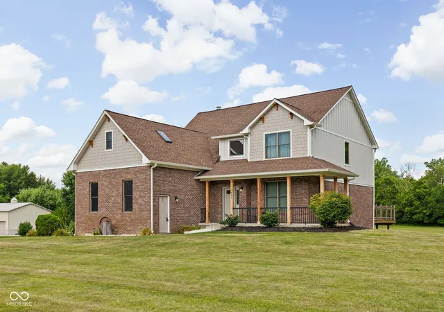 Photo 2 of Sale Pending at 3661 S County Rd 250 W, Danville, IN 46122 | MLS# 22115661 | Listing updated on 2026-09-03