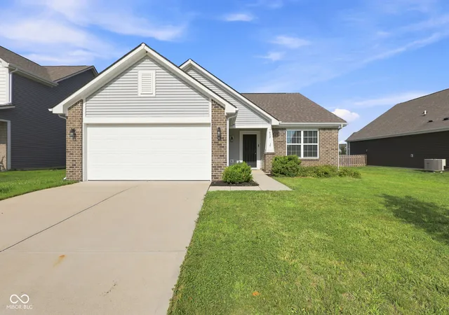 Photo 2 of Single family home for sale at 632 N Crystal Dr, Fortville, IN 46040 | MLS# 22115664 | Listing updated on 2026-08-07