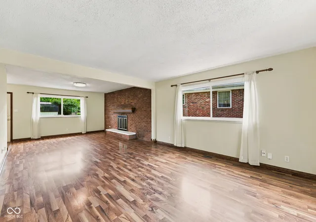 Photo 1 of Single family home for sale at 5803 Elaine St, Indianapolis, IN 46224 | MLS# 22115677 | Listing updated on 2026-10-01