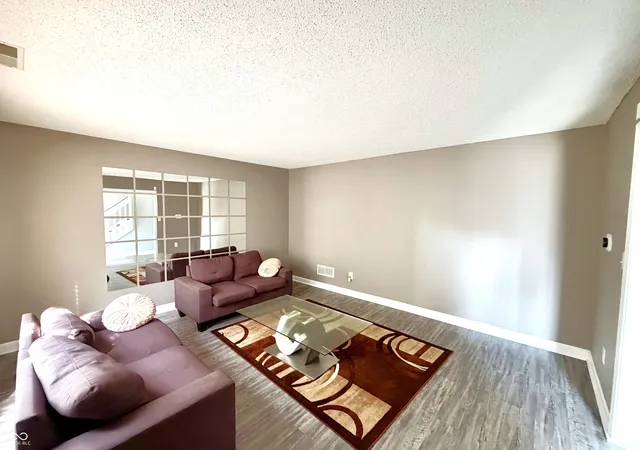 Photo 4 of Single family home for sale at 2933 Cooperland Ct, Indianapolis, IN 46268 | MLS# 22115694 | Listing updated on 2026-09-08
