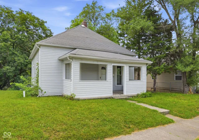 2nd image of 1303 S Shipley St, Muncie, IN 47302 | MLS# 22115696