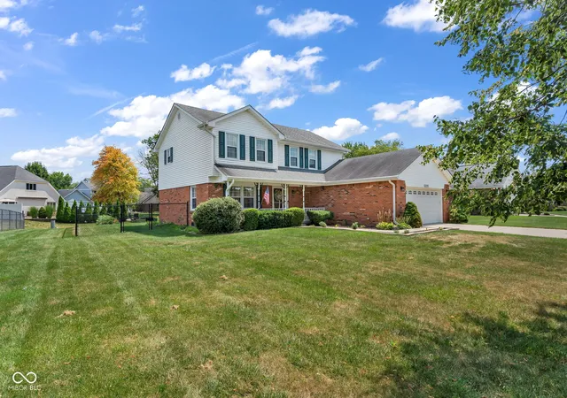 Photo 3 of Sale Pending at 12225 Sunrise Dr, Indianapolis, IN 46229 | MLS# 22115698 | Listing updated on 2026-09-11