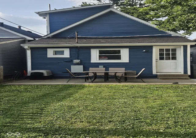 Photo 18 of Single family home for sale at 221 Kansas St, Indianapolis, IN 46225 | MLS# 22115699 | Listing updated on 2026-08-04