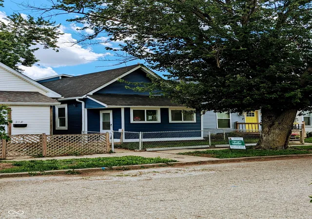 Photo 3 of Single family home for sale at 221 Kansas St, Indianapolis, IN 46225 | MLS# 22115699 | Listing updated on 2026-08-04