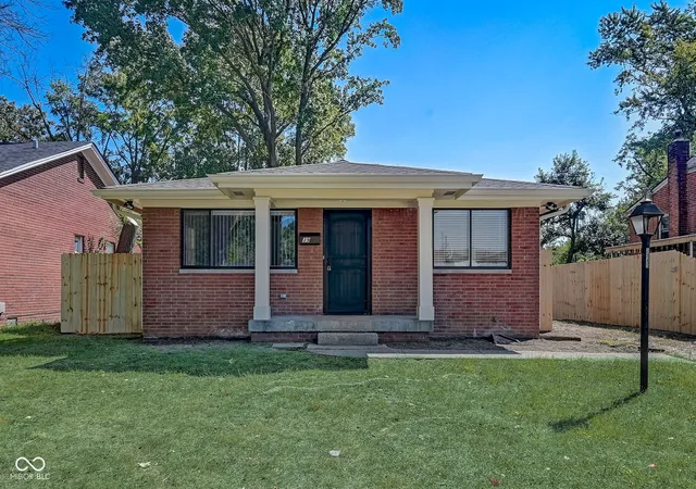 Photo 1 of Single family home for sale at 3915 N Audubon Rd, Indianapolis, IN 46226 | MLS# 22115710 | Listing updated on 2026-08-20