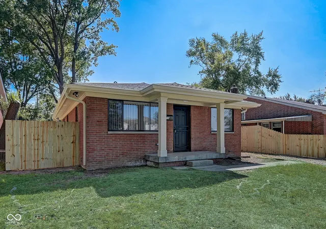 Photo 2 of Single family home for sale at 3915 N Audubon Rd, Indianapolis, IN 46226 | MLS# 22115710 | Listing updated on 2026-08-20