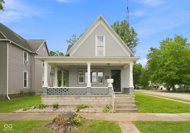 Photo 3 of Single family home for sale at 233 N Walnut St, Cambridge City, IN 47327 | MLS# 22115714 | Listing updated on 2026-09-01