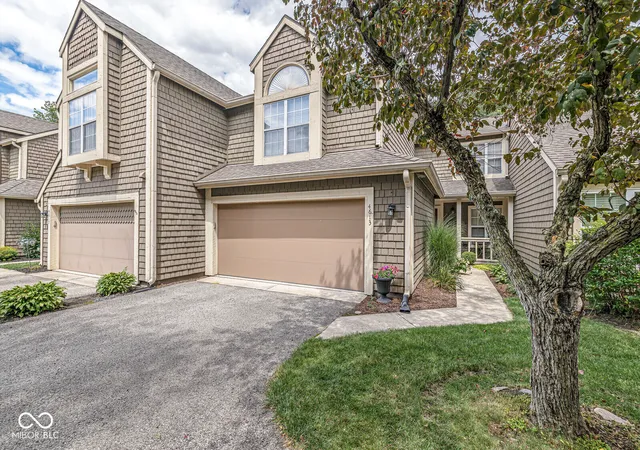 Photo 1 of Condo for sale at 4613 Framington Ct, Indianapolis, IN 46254 | MLS# 22115715 | Listing updated on 2026-09-04