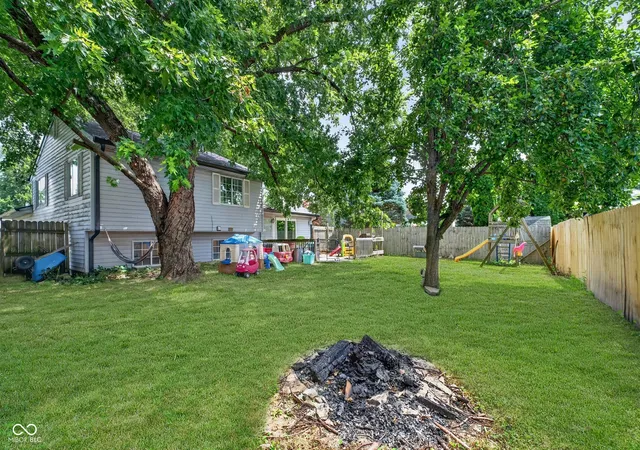 29th image of 1317 Chesterfield Dr, Anderson, IN 46012 | MLS# 22115716