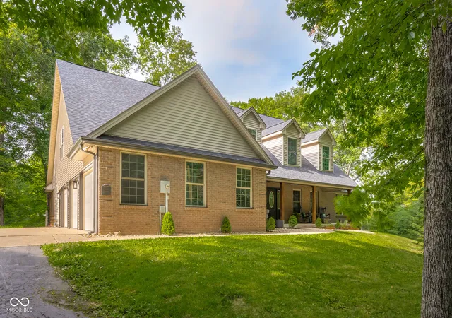 2nd image of 2240 N 700 W, Columbus, IN 47201 | MLS# 22115740