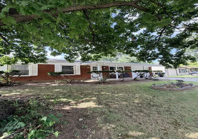 Photo 1 of Single family home for sale at 7847 Brennan Rd, Indianapolis, IN 46219 | MLS# 22115766 | Listing updated on 2026-10-24