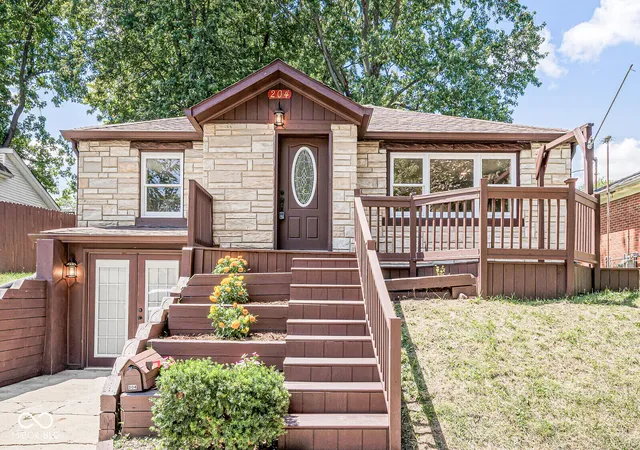 1st image of 204 Pratt St, Greenfield, IN 46140 | MLS# 22115773