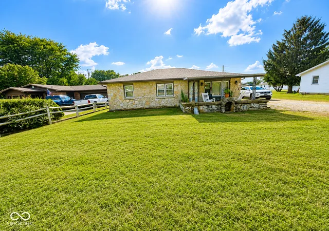 2nd image of 913 S Ireland, Greensburg, IN 47240 | MLS# 22115779