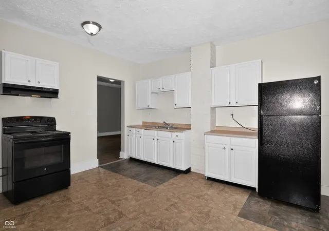 Photo 3 of Single family home for sale at 29 Howard St, Greenfield, IN 46140 | MLS# 22115780 | Listing updated on 2026-09-17