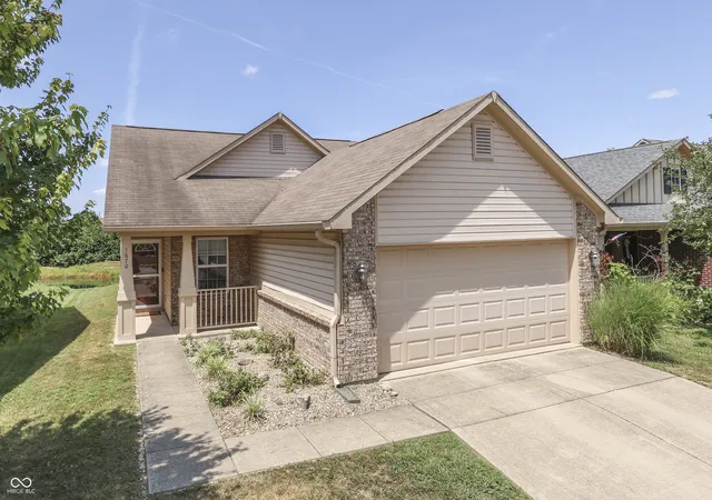 5th image of 1670 Roundhouse Cir, Greenwood, IN 46143 | MLS# 22115802