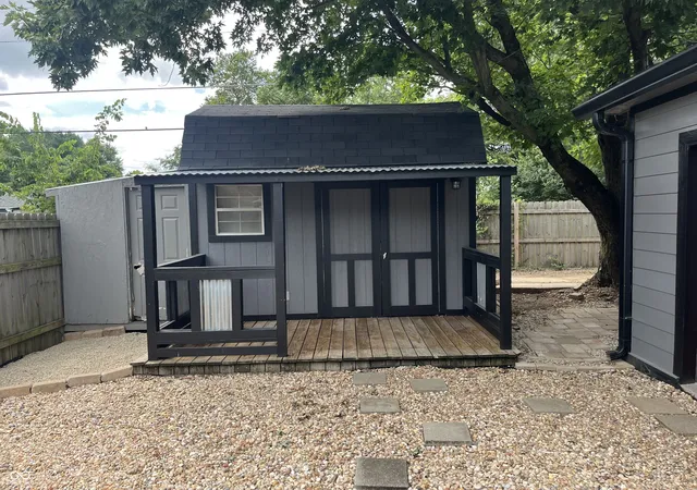 51st image of 28 S Sugar Creek Dr, New Palestine, IN 46163 | MLS# 22115808