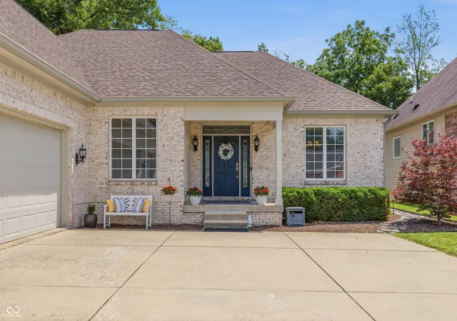 2nd image of 879 Nottinghill Ct, Avon, IN 46123 | MLS# 22115831