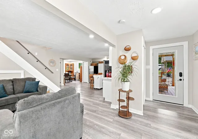 2nd image of 7990 Ebony Dr, Nineveh, IN 46164 | MLS# 22115842