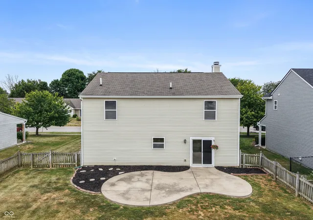 5th image of 2917 Limber Pine Dr, Whiteland, IN 46184 | MLS# 22115844