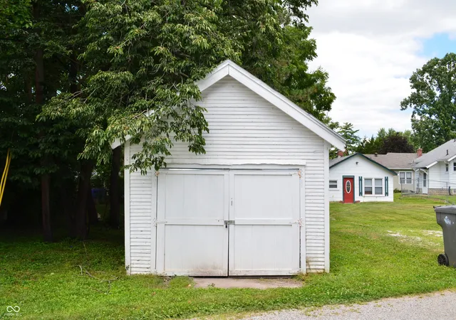 Photo 3 of Single family home for sale at 1303 E Castle Ave, Indianapolis, IN 46227 | MLS# 22115849 | Listing updated on 2026-08-21