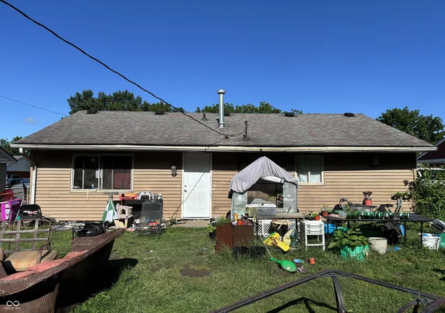 Photo 14 of Single family home for sale at 1437 S Oxford St, Indianapolis, IN 46203 | MLS# 22115854 | Listing updated on 2026-08-18