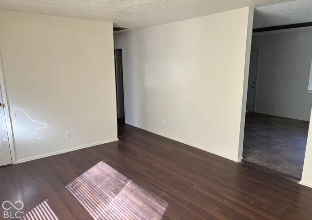 Photo 3 of Sale Pending at 1437 S Oxford St, Indianapolis, IN 46203 | MLS# 22115854 | Listing updated on 2026-10-26
