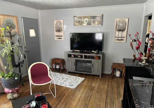 Photo 3 of Single family home for sale at 3352 Wallace Ave, Indianapolis, IN 46218 | MLS# 22115867 | Listing updated on 2026-10-19