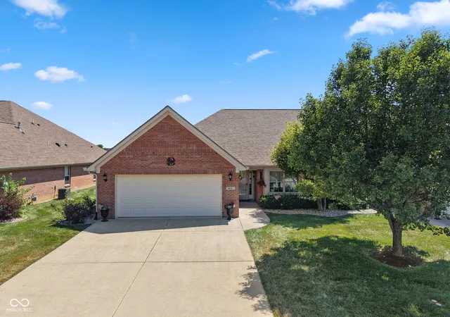 3rd image of 4821 W Harrisburg Ct, New Palestine, IN 46163 | MLS# 22115881