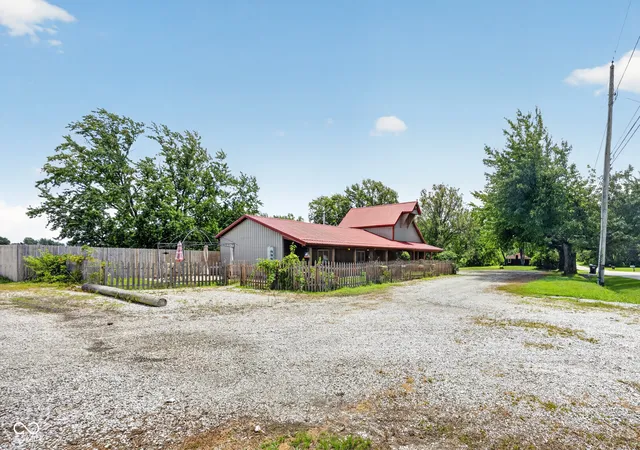 Photo 3 of Single family home for sale at 14969 S State Rd 59, Jasonville, IN 47438 | MLS# 22115891 | Listing updated on 2026-10-15