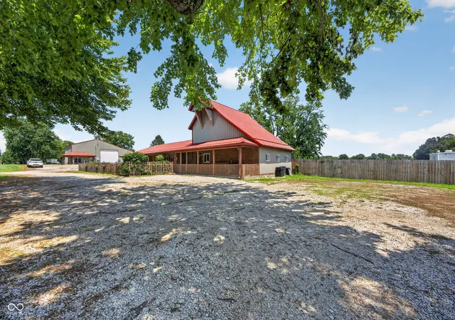 Photo 4 of Single family home for sale at 14969 S State Rd 59, Jasonville, IN 47438 | MLS# 22115891 | Listing updated on 2026-10-15