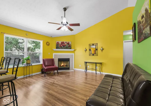 Photo 4 of Sale Pending at 8315 Corinth Pl, Indianapolis, IN 46227 | MLS# 22115910 | Listing updated on 2026-09-18
