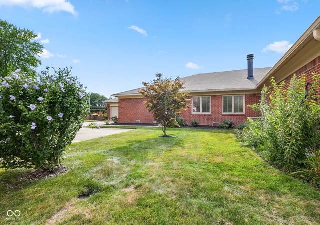 Photo 2 of Single family home for sale at 8616 Cricket Tree Ln, Indianapolis, IN 46260 | MLS# 22115942 | Listing updated on 2026-09-08