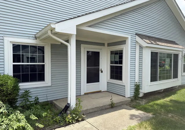 Photo 3 of Sale Pending at 8117 Crook Dr N, Indianapolis, IN 46256 | MLS# 22115947 | Listing updated on 2026-10-09