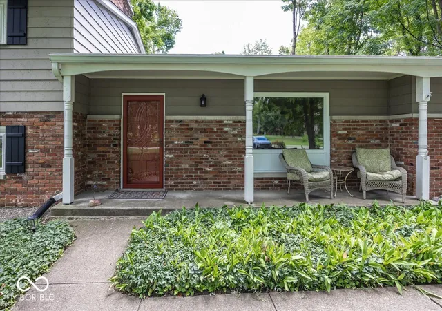 Photo 1 of Single family home for sale at 9317 Sherwood Ln, Indianapolis, IN 46240 | MLS# 22115950 | Listing updated on 2026-10-07