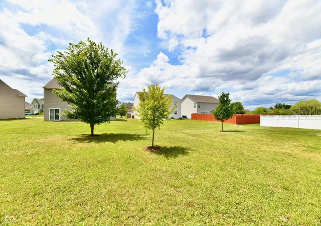 Photo 34 of Single family home for sale at 2560 Cabin Hl Rd, Indianapolis, IN 46229 | MLS# 22115954 | Listing updated on 2026-10-07