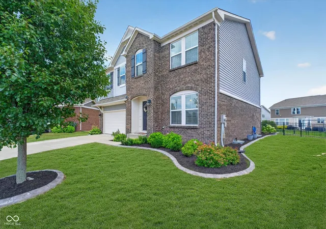Photo 3 of Single family home for sale at 4221 Blue Note Dr, Indianapolis, IN 46239 | MLS# 22115975 | Listing updated on 2026-09-17