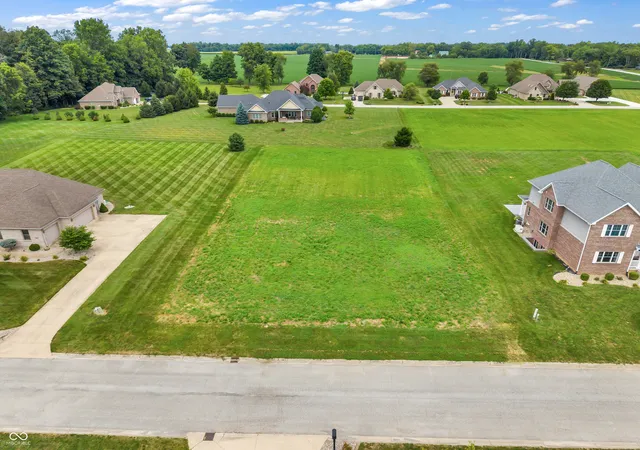 3rd image of 6076 Bluegrass Rd, Kokomo, IN 46901 | MLS# 22115987