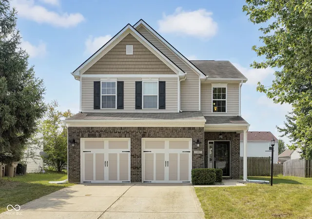 Photo 1 of Sale Pending at 2397 Shadow Ct, Columbus, IN 47201 | MLS# 22116006 | Listing updated on 2026-08-24