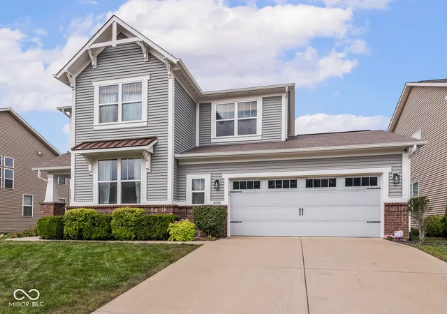 2nd image of 7814 Hedgehop Dr, Zionsville, IN 46077 | MLS# 22116013