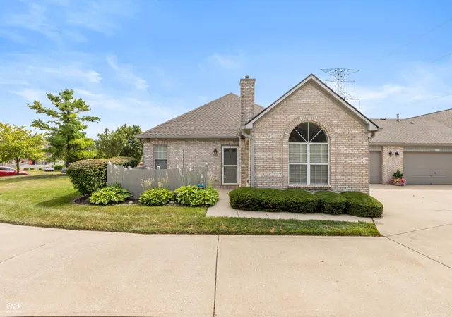 Photo 1 of Condo for sale at 5826 Quail Run Dr, Indianapolis, IN 46237 | MLS# 22116018 | Listing updated on 2026-08-24