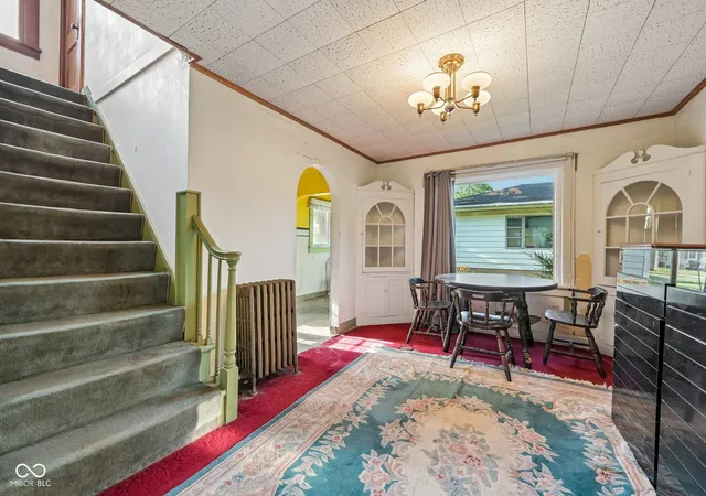 Photo 4 of Single family home for sale at 327 E 37th Street, Anderson, IN 46013 | MLS# 22116023 | Listing updated on 2026-08-03
