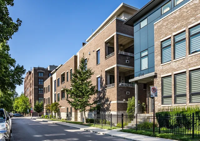 Photo 2 of Condo for sale at 504 N Park Ave #9, Indianapolis, IN 46202 | MLS# 22116024 | Listing updated on 2026-09-04
