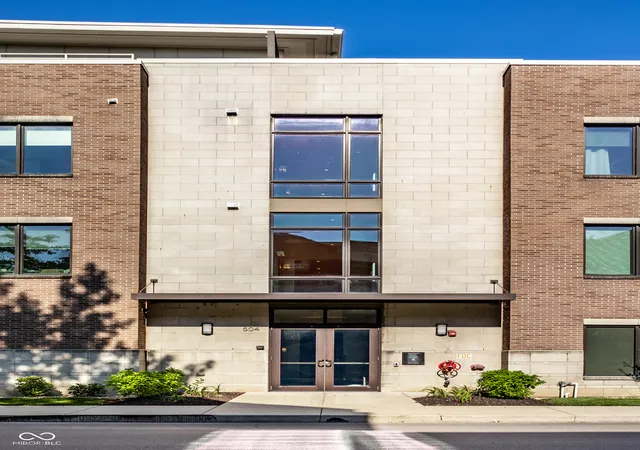 Photo 3 of Condo for sale at 504 N Park Ave #9, Indianapolis, IN 46202 | MLS# 22116024 | Listing updated on 2026-09-04