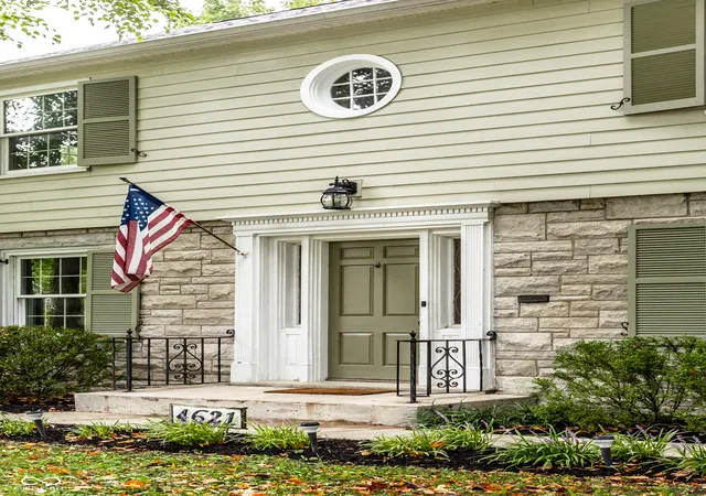 Photo 4 of Sale Pending at 4621 Graceland Ave, Indianapolis, IN 46208 | MLS# 22116029 | Listing updated on 2026-09-23