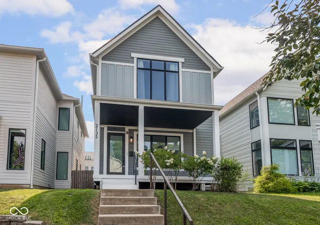 Photo 1 of Single family home for sale at 2135 N New Jersey St, Indianapolis, IN 46202 | MLS# 22116030 | Listing updated on 2026-10-07