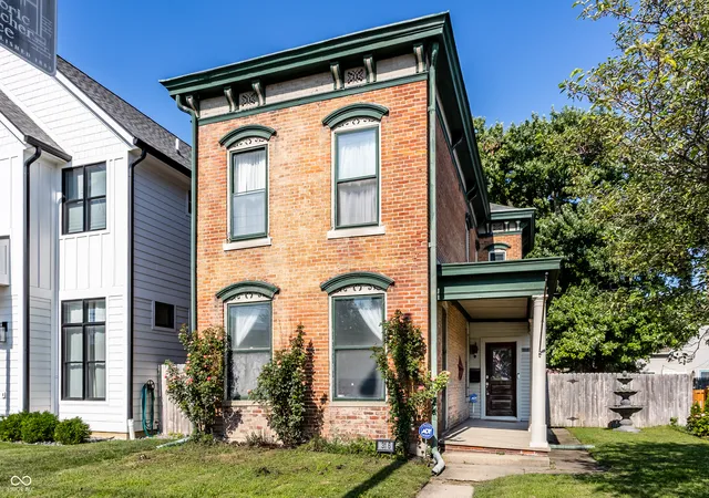 2nd image of 316 S College Ave, Indianapolis, IN 46202 | MLS# 22116049
