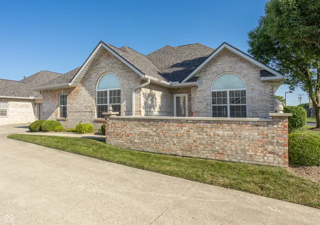 1st image of 3052 W Applewood Ct, Muncie, IN 47304 | MLS# 22116060