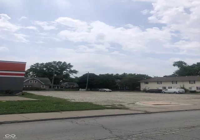 1st image of 3839 E Washington, Indianapolis, IN 46201 | MLS# 22116062