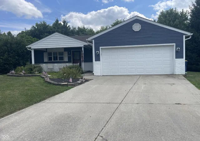 3rd image of 912 Golden Ct, Greencastle, IN 46135 | MLS# 22116072