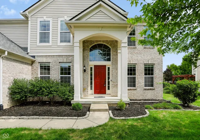 Photo 3 of Single family home for sale at 11636 Millbury Dr, Fishers, IN 46037 | MLS# 22116077 | Listing updated on 2026-08-28